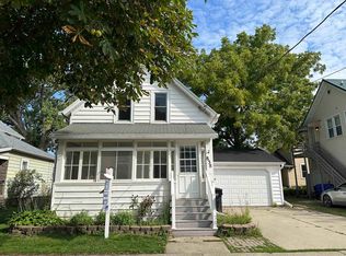 838 E Franklin St, Appleton, WI 54911