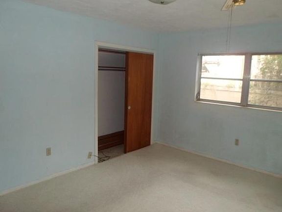4th image of 1413 Stenewahee Ave