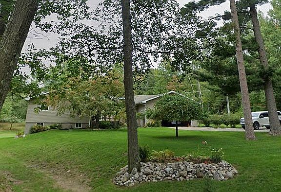 5th image of W8752 Lakeview Dr