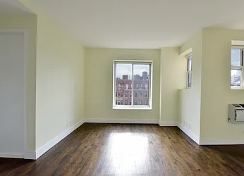 Sold by Prime Manhattan