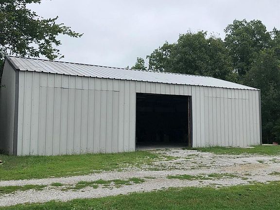 4th image of 7126 Republican Pike
