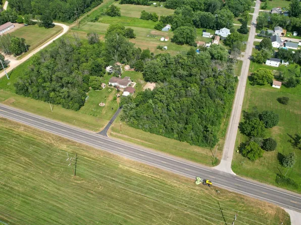 3114 11th St NE, Austin, MN 55912