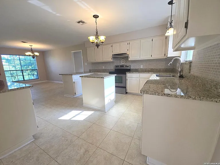 626 Solo St — Photo 8