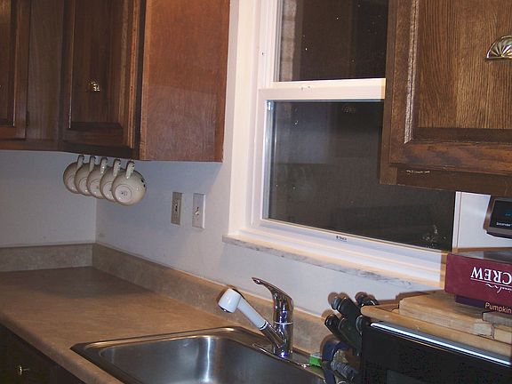 Plenty of space on brand new countertops