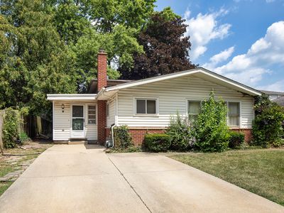 (Undisclosed Address), Glenview, IL, 60025