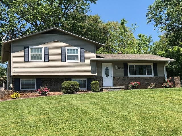 1st image of 609 Clingman Dr