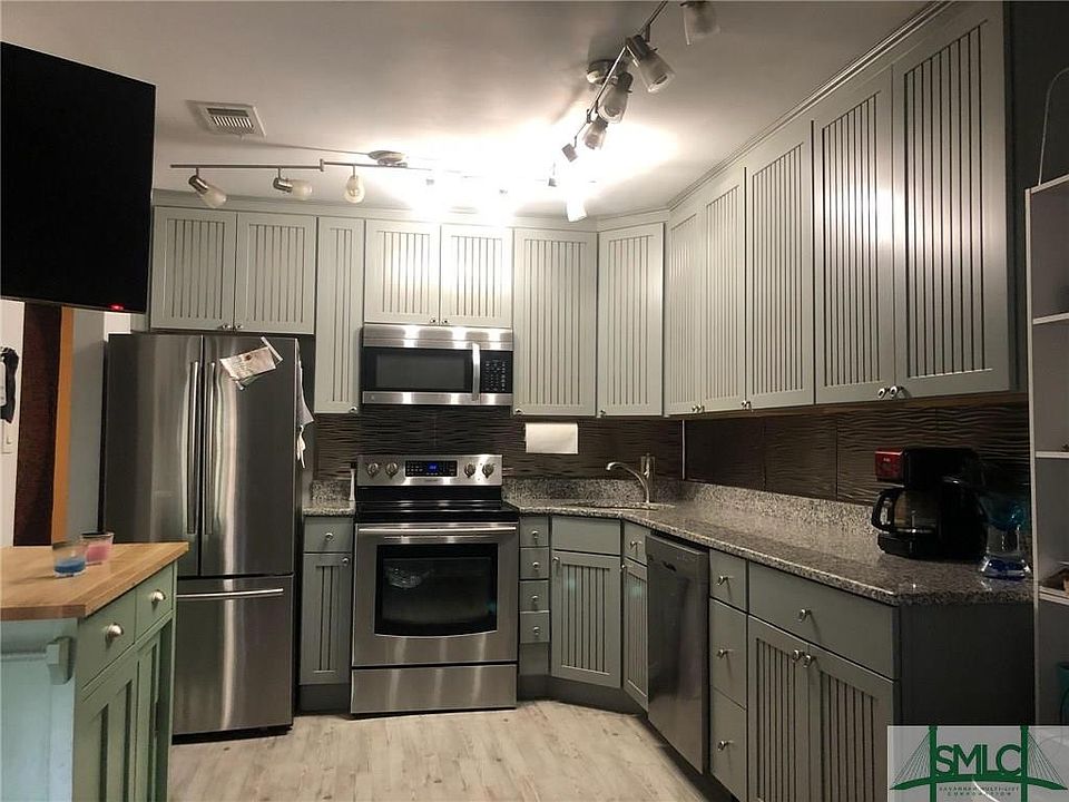 2nd image of 817 1st St #D4