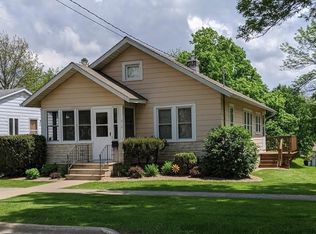 212 State St, West Union, IA 52175