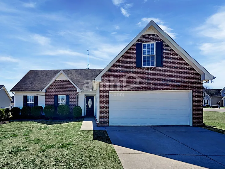 5031 Jillson Ct — Photo 1