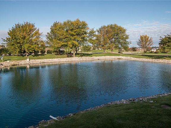 5th image of 3008 SE Turnberry Dr