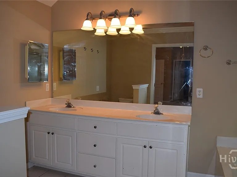63 Edie Ct — Photo 11