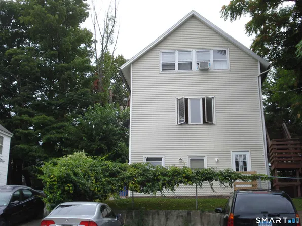 8 Dudley Street, Bristol, CT 06010