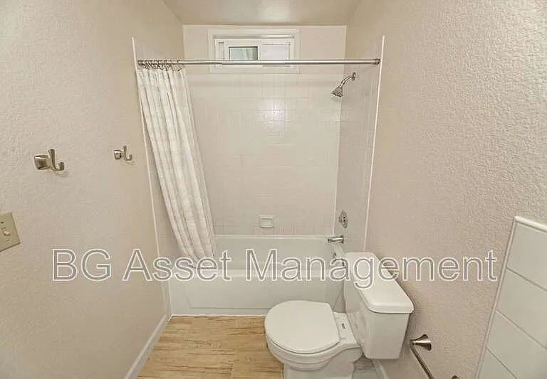 2726 Garrity Ct — Photo 24