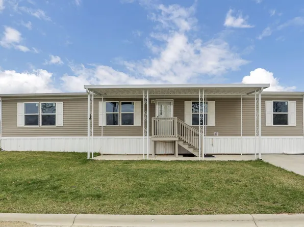 250 Rosie Ave, Pataskala, OH 43062