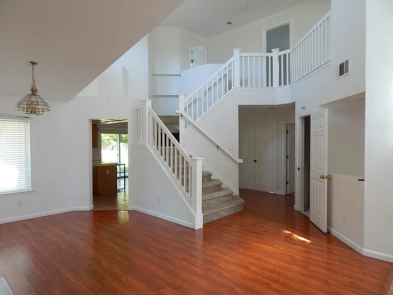 1607 Pastal Way — Photo 4