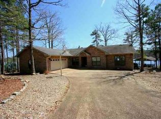 8 Gaza Ln, Hot Springs Village, AR 71909