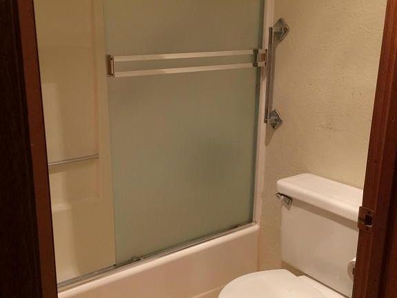 5th image of 511 Cypress St APT 15