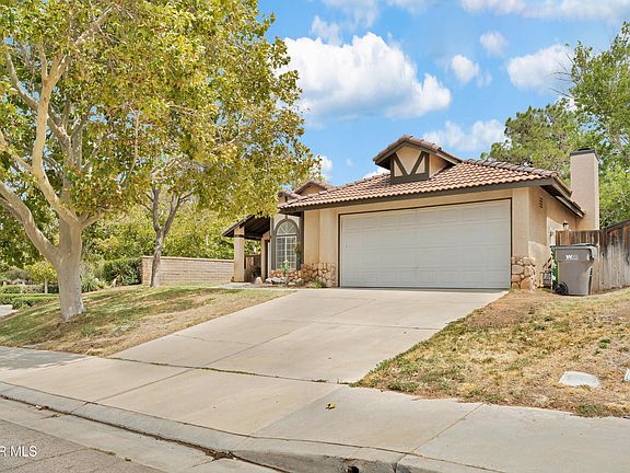4th image of 39370 Harvard Ln