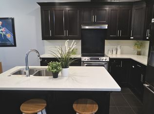 15399 Guildford Dr #118, Surrey, BC V3R 7C6