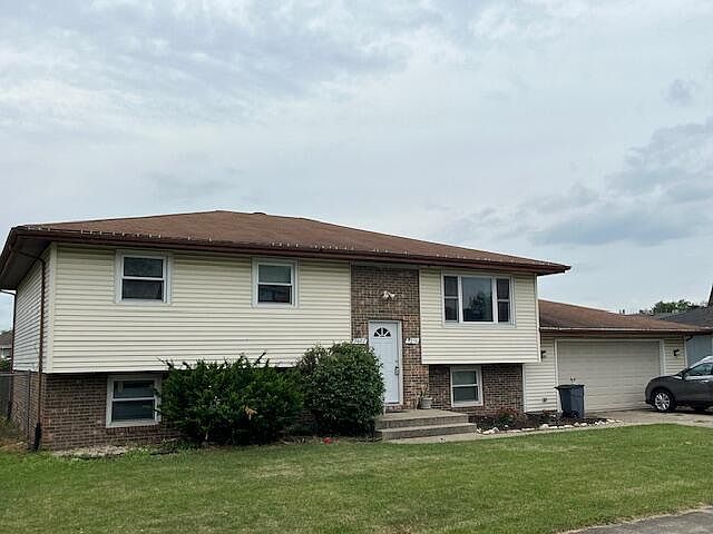 1st image of 9876-9882 Grant Pl