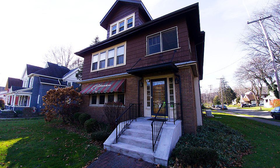 2nd image of 721 Chenango St