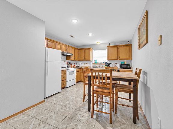 5th image of 2782 Chancery Pl