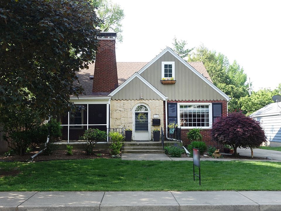 1st image of 910 W Northcrest Ave