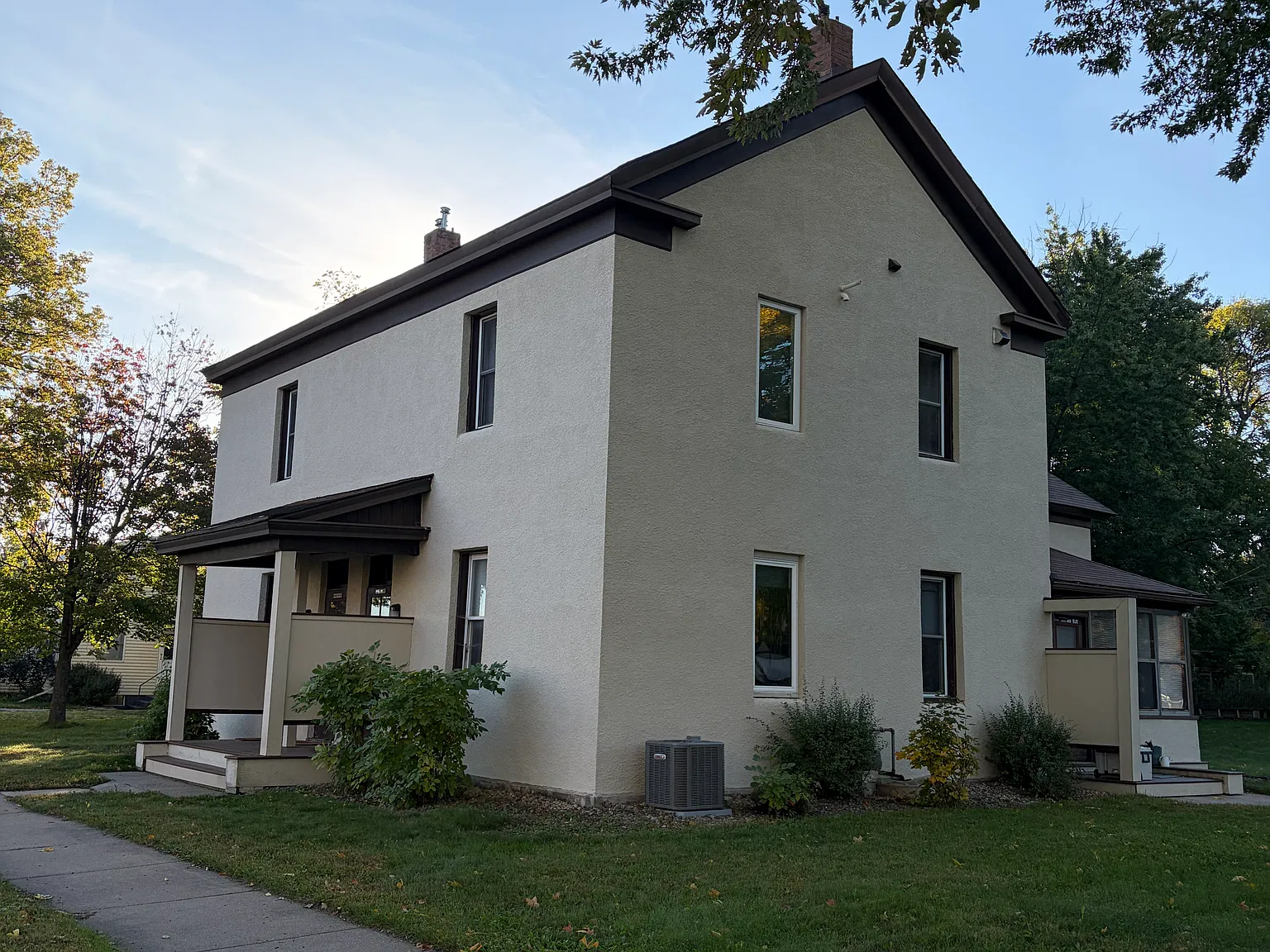 1 bed, 683 sqft, $900 — Photo 2