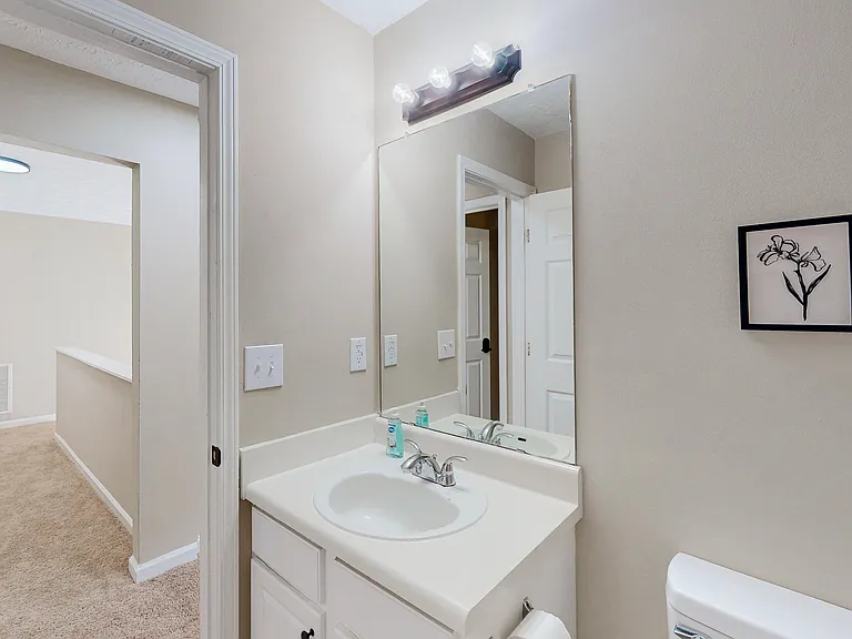 613 Pennybrook Ln — Photo 10