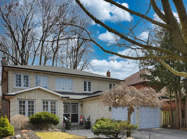61 Somerset Cres, Richmond Hill, ON L4C 8N8