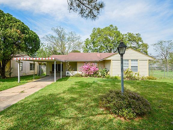 2nd image of 5515 Flamingo Dr