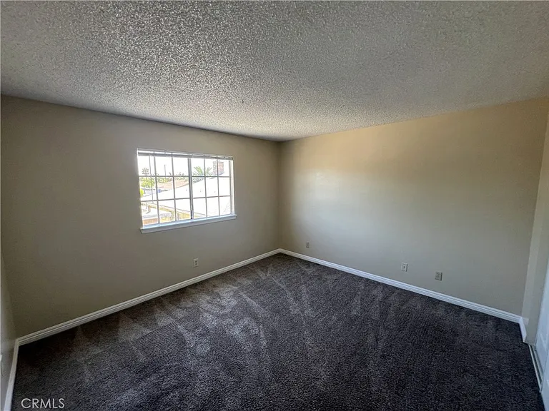 1077 E 71st Way — Photo 8