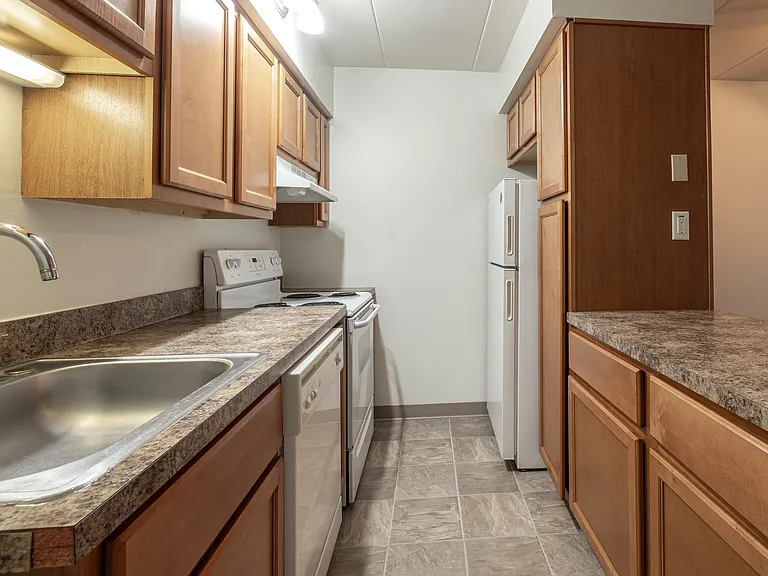 Woodside Terrace Apartments — Photo 43