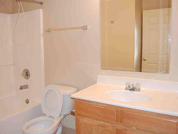 5th image of 301 McClintock Dr Ste 3