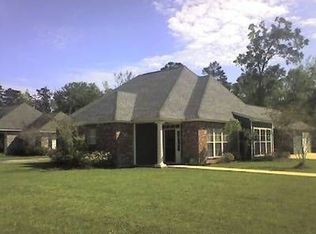 8054 Fitzgerald Dr, Denham Springs, LA 70706