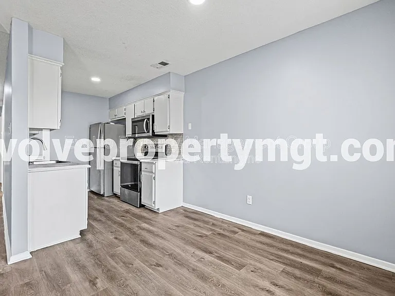 5806 Ashridge Pl — Photo 11