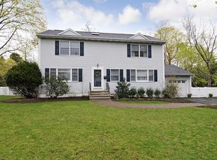 5 Valley Rd, Allendale, NJ 07401