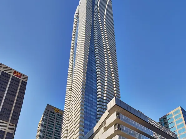 1 Bloor St E Unit 1511, Toronto, ON M4W 0A8