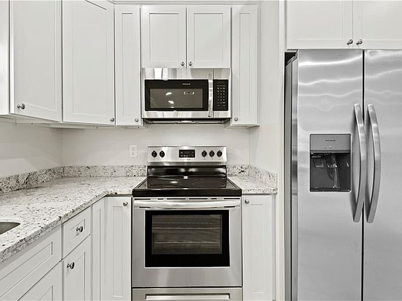 5th image of 6741 Carver Dr