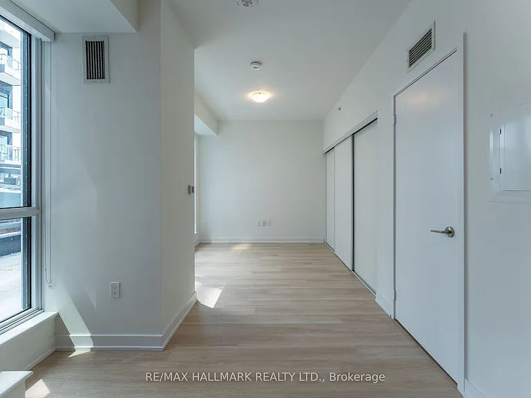 15 Richardson St #316 — Photo 18