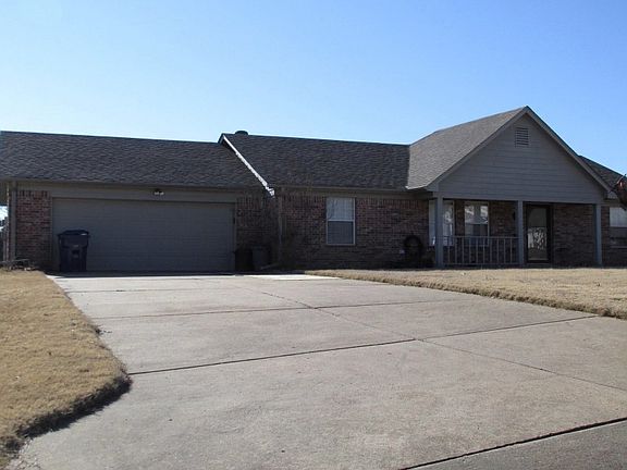 3rd image of 460 Oakland Hills Dr