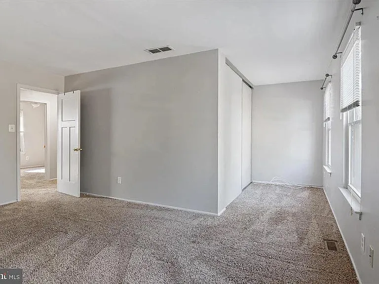3904 Elberta Ln — Photo 16