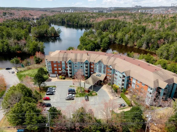 2 Lake Dr #407, Halifax, NS B4A 4H7