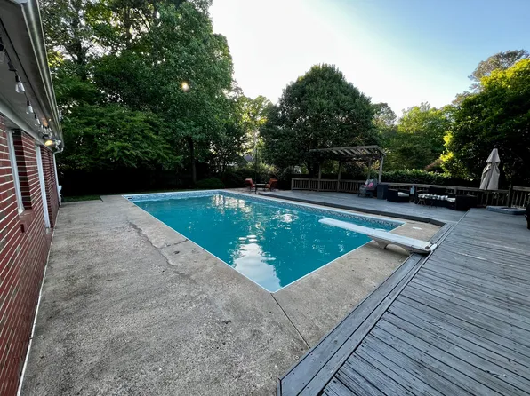 705 Prince Phillip Dr, Virginia Beach, VA 23452