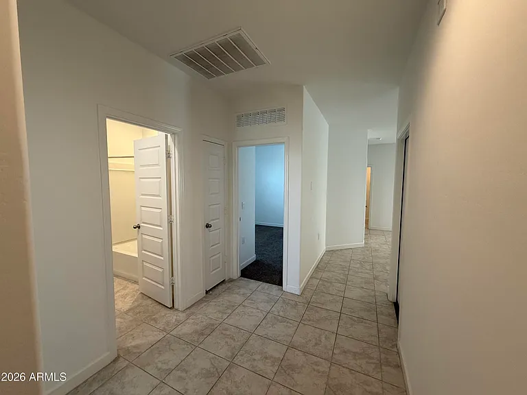 2474 W Sable Ave — Photo 3
