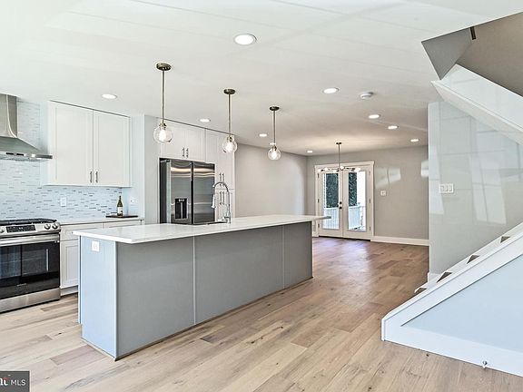 5th image of 10214 Heron Pond Ter