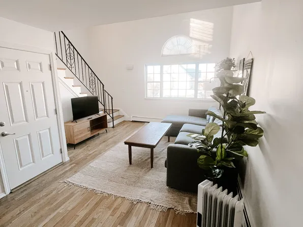 23-15 Healy Avenue image 1 of 16