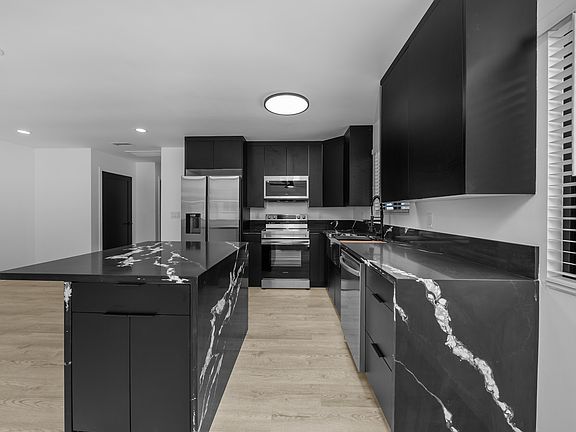 3rd image of 4160 Texas St #7
