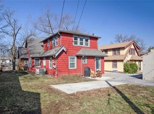 6943 Oak St, Kansas City, MO 64131