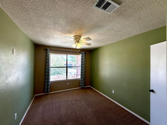 4th image of 10619 Vista Bella Pl NW